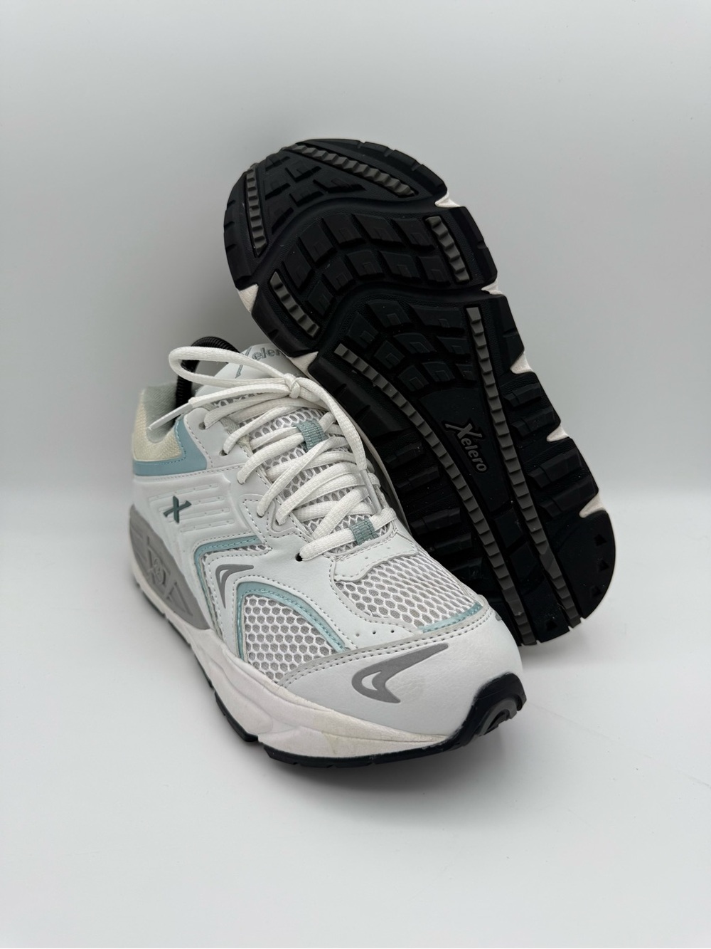 Women's Xelero Matrix Mesh White Blue Comfort Therapeutic Walking Shoes Sz 8.5